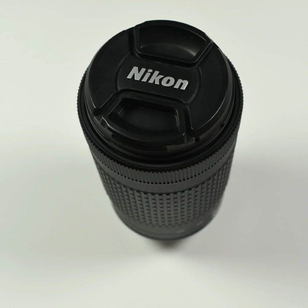 Nikon DX VR 70-300mm f/4.5-6.3 Telephoto Zoom Lens -like new